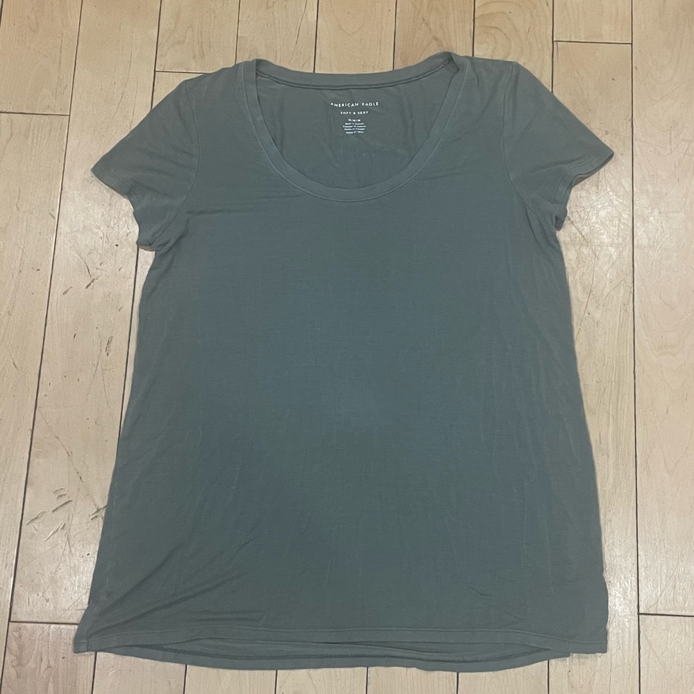 Green short sleeve